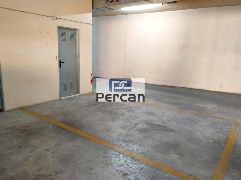 Foto fa522ea9-9e4d-4ecf-8c59-208ccbf6fa57. Parking coche en Campello Playa Campello (el)