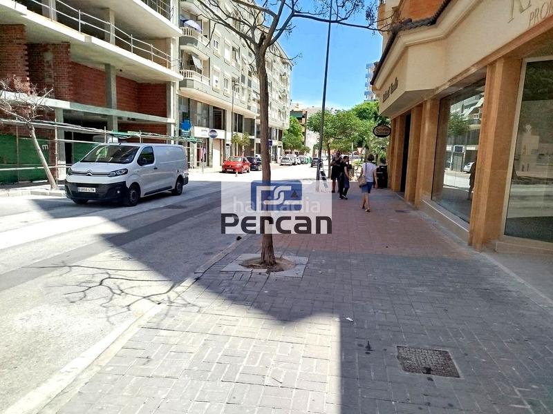 Foto d643bfbd-228d-42f9-aca5-2d89e9e33d31. Autoparkplatz in Campello Playa Campello (el)