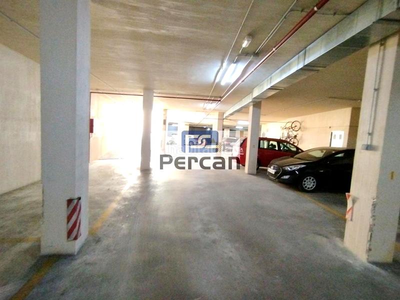 Foto 8babf05b-2285-4771-8e5c-12301d40b5a9. Car parking in Campello Playa Campello (el)