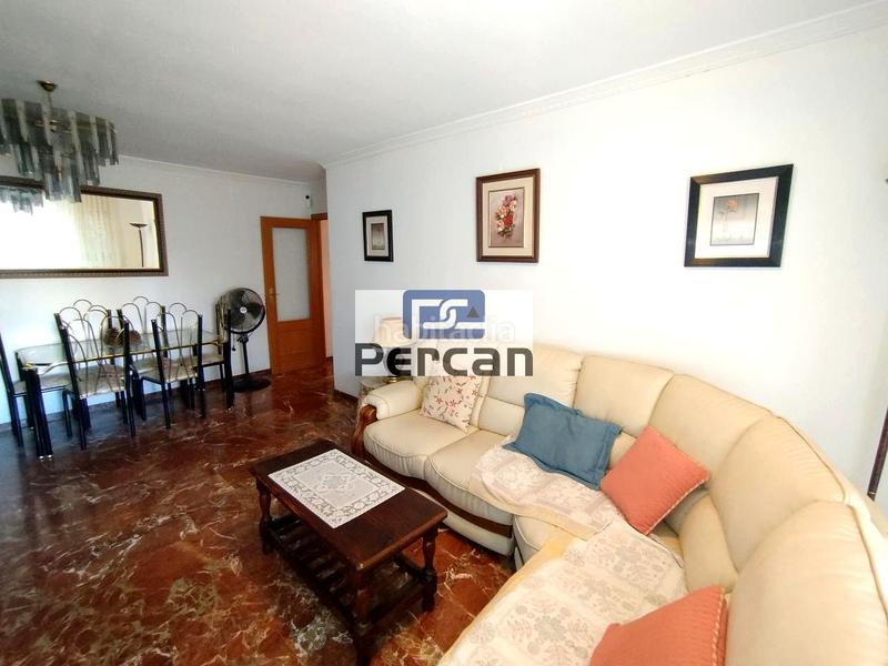 Foto f18fbe26-b6ef-4126-b842-38afe6497085. Appartamento con parcheggio in Campello Pueblo Campello (el)