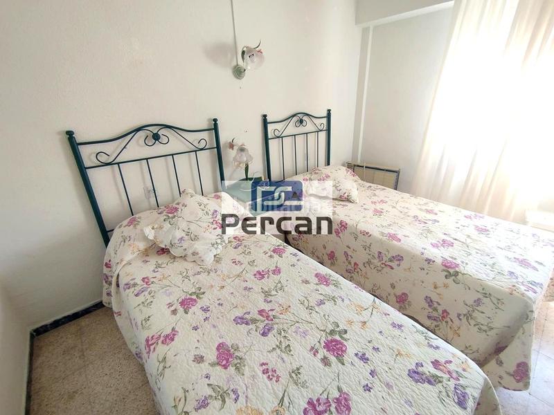 Foto c4343dc5-4821-418c-beee-7d1737f6f778. Rent flat with parking pool in Campello Playa Campello (el)
