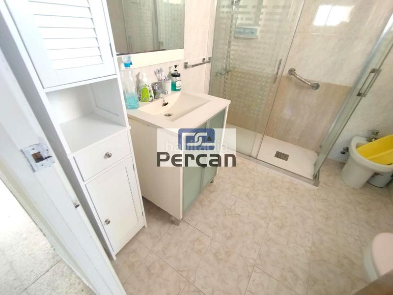 Foto f24edcf9-0c9e-4fe5-b8a9-95d972fd37b3. Rent flat with parking pool in Campello Playa Campello (el)