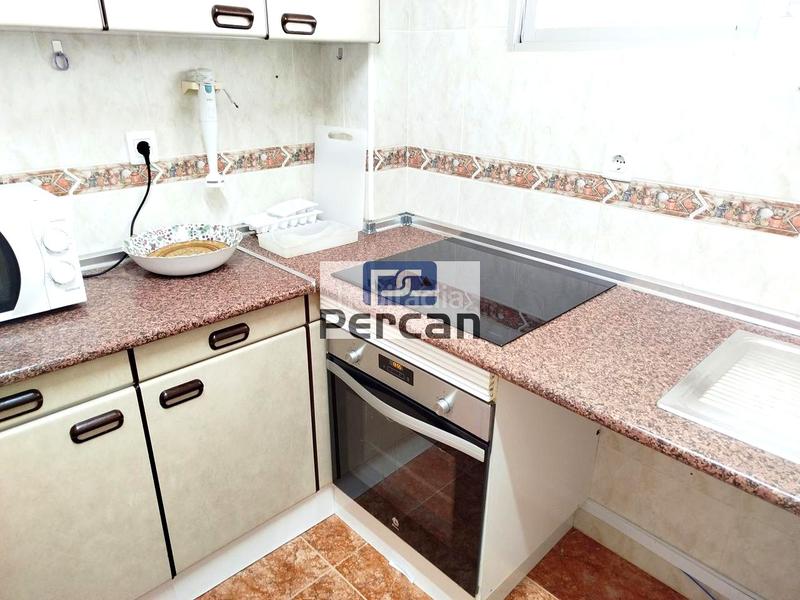 Foto f746f1c0-308f-4f56-8a6b-2ae5facd3686. Rent flat with parking pool in Campello Playa Campello (el)