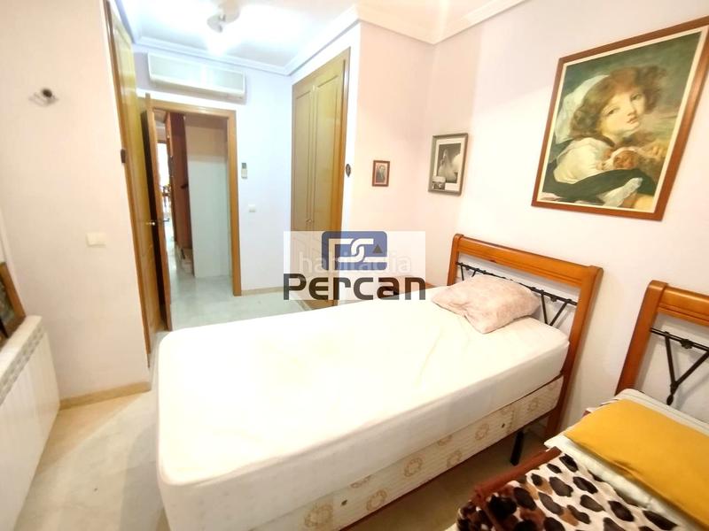 Foto f248d446-7ee4-4a2c-b693-fbb17f3275b4. A tre livelli con riscaldamento in Campello Playa Campello (el)