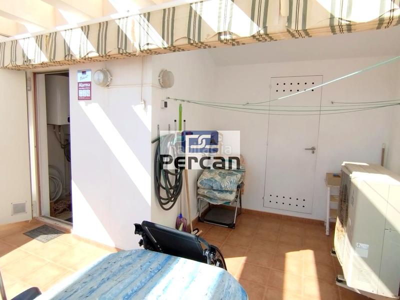 Foto 3c720f68-ad0b-46ab-9c76-7f4a2ede4781. Dreistöckige wohnung mit heizung in Campello Playa Campello (el)