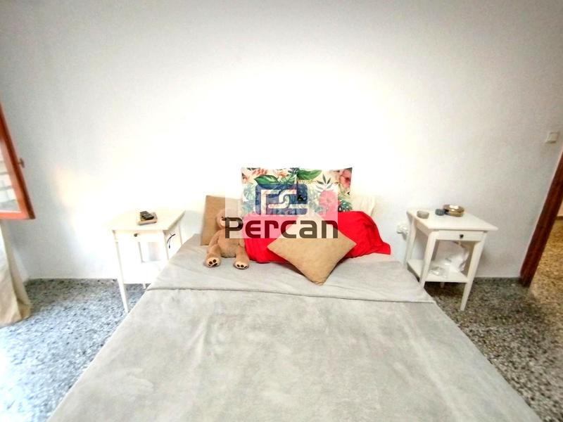 Foto 65b3097a-f2c7-44a8-b1dd-8a62fa48c0ef. Pis a Campello Pueblo Campello (el)