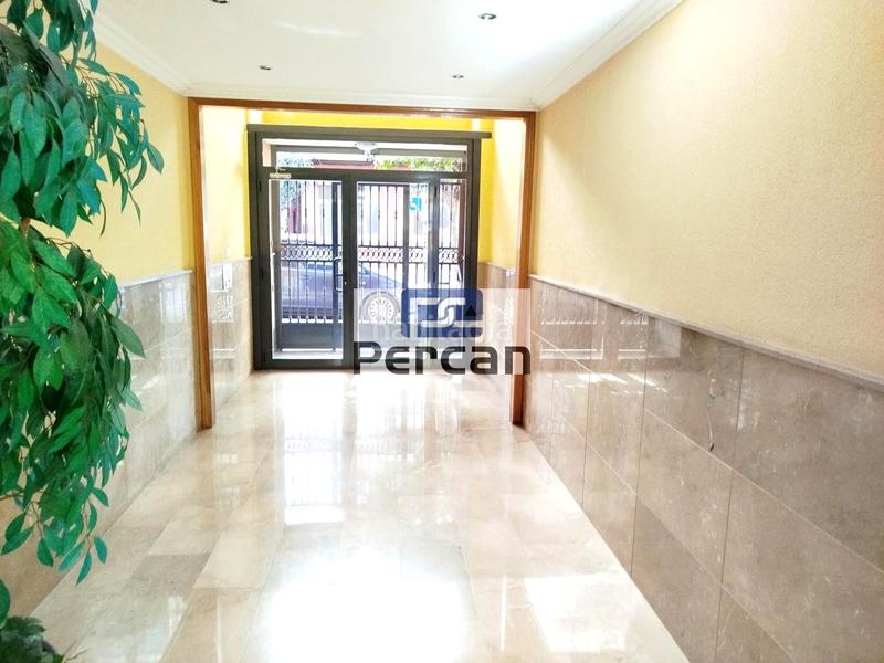 Foto 3c552027-92be-426f-bcba-ab669ede4706. Car parking in Campello Pueblo Campello (el)