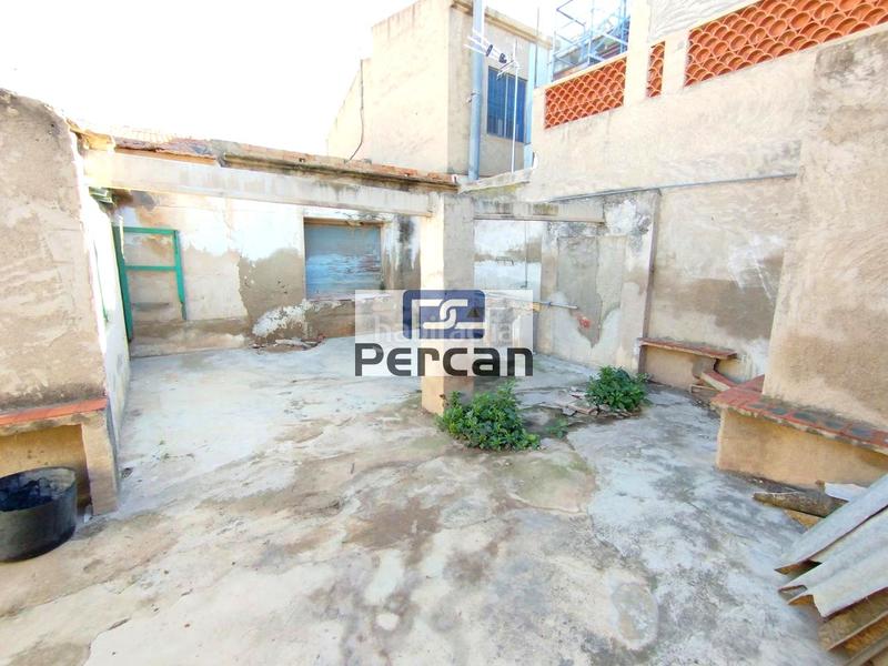 Foto cb9c0aa4-f4bf-4216-b0aa-c9b1db0050ba. Casa amb aparcament a Campello Pueblo Campello (el)