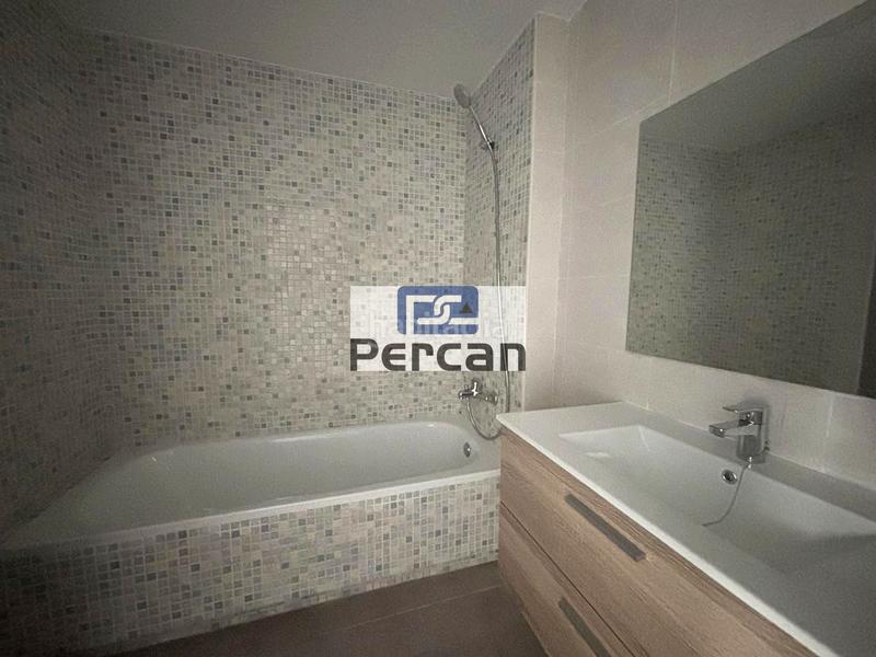 Foto a1e40d63-a26b-453f-970c-3a9cf584ce56. Dúplex a Campello Playa Campello (el)