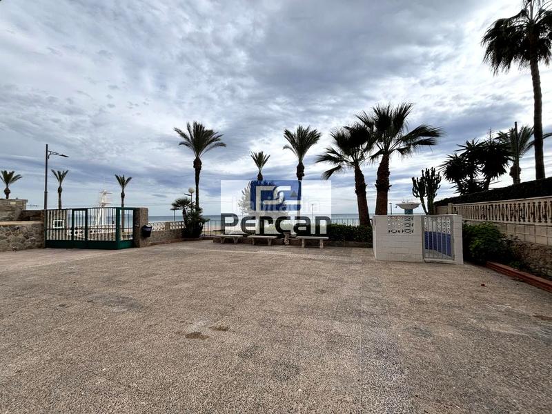 Foto abc84f3d-d8b7-475e-9cc6-6c9d000e4ad7. Etagenwohnung mit parking in Playa Muchavista Campello (el)