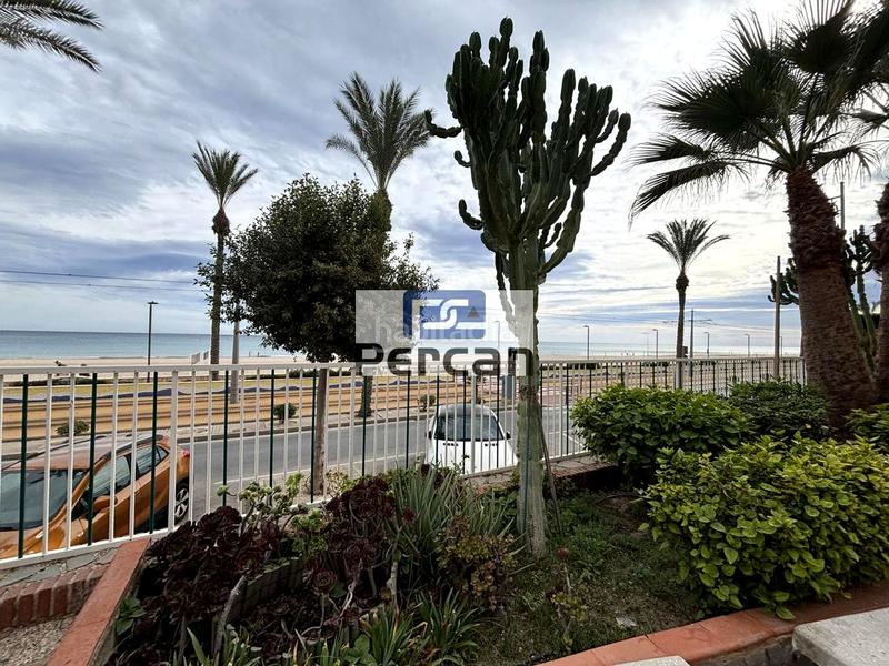 Foto b5a2cafb-39d0-4c39-9445-7cf96321d17e. Etagenwohnung mit parking in Playa Muchavista Campello (el)