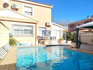 Casa pareada  Urbanización haygón. Chalet pareado en urbanización haigón