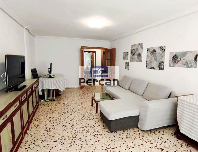Foto 9de3fed6-9603-4aaa-8401-156666239e78. Pis a Campello Pueblo Campello (el)