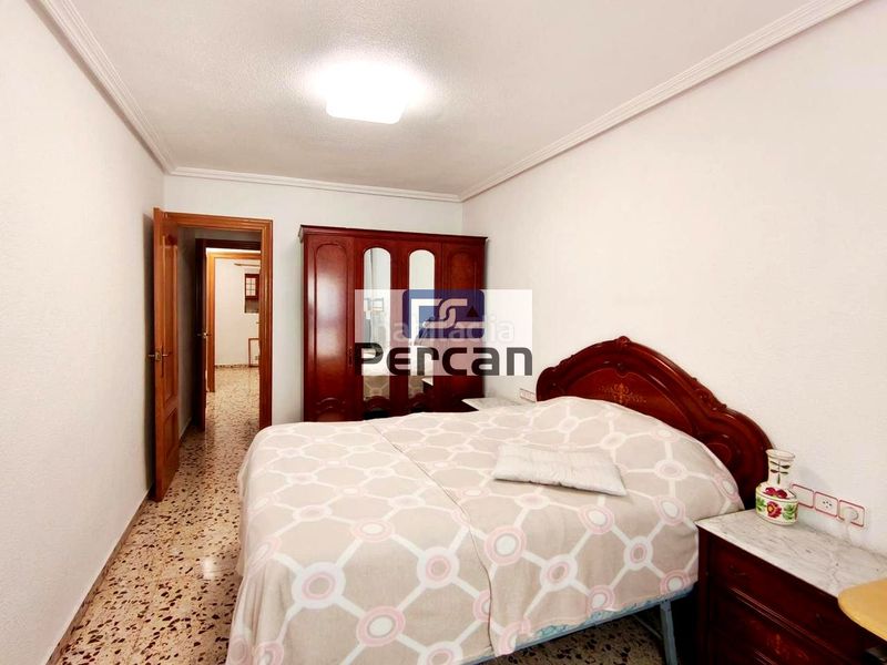 Foto a784faec-3cc0-4d81-ac79-57a27e520ab6. Pis a Campello Pueblo Campello (el)