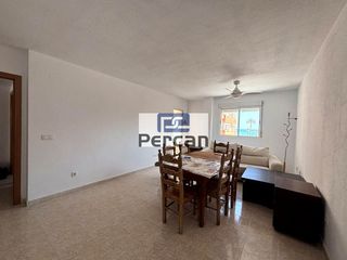 Location Appartement  Sant bartomeu. Únicamente para inquilinos mayores a 45 años sin hijos menores.