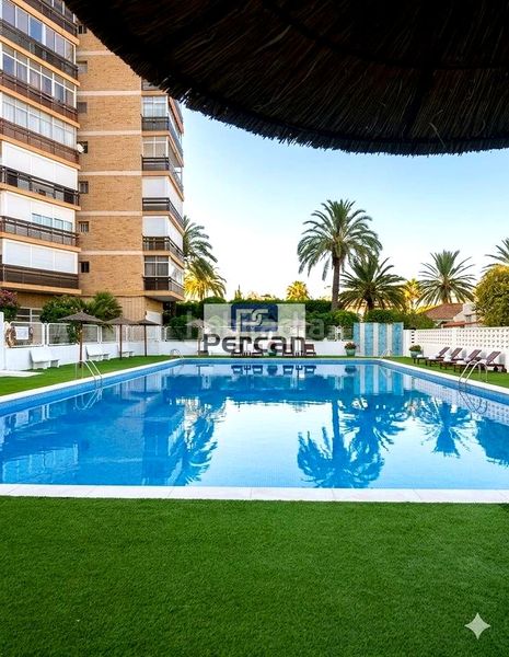 Foto 2de27823-ed9e-4567-bb20-0a7fafb0ef36. Pis amb aparcament piscina a Playa Muchavista Campello (el)