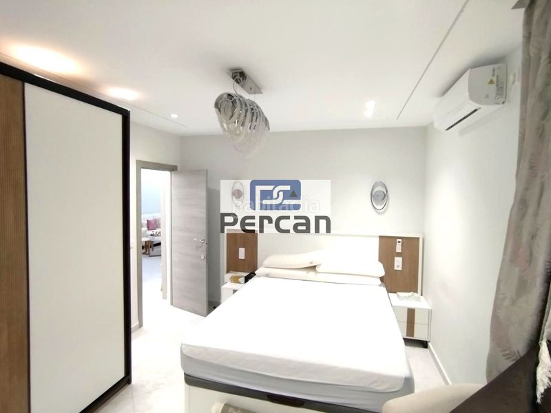Foto 12f66588-bf84-4d02-9653-f895385029f9. Casa amb piscina a Pueblo Español-Coveta Fumá Campello (el)