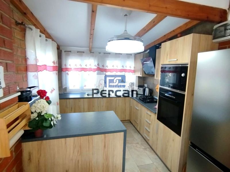 Foto 1f543712-f2a9-44d9-be3d-e59c266451e5. Casa amb piscina a Pueblo Español-Coveta Fumá Campello (el)
