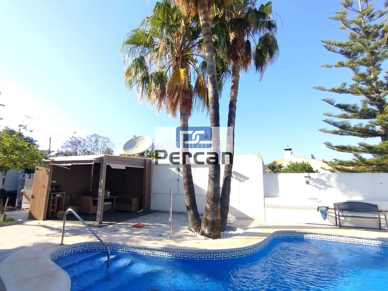 Foto 2de074c3-c8ac-4091-bcd4-73889a07377d. Casa amb piscina a Pueblo Español-Coveta Fumá Campello (el)