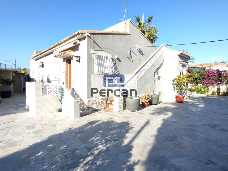 Foto 8b84d5dc-7bb9-4091-bb7d-93399a4ac666. Casa amb piscina a Pueblo Español-Coveta Fumá Campello (el)