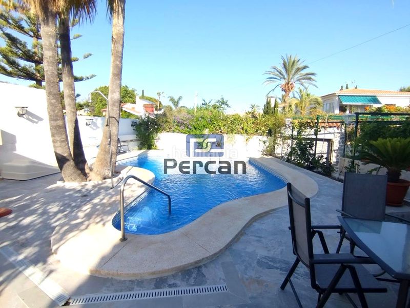 Foto 9df3402d-7983-4f89-b329-aad24e5ea138. Casa amb piscina a Pueblo Español-Coveta Fumá Campello (el)