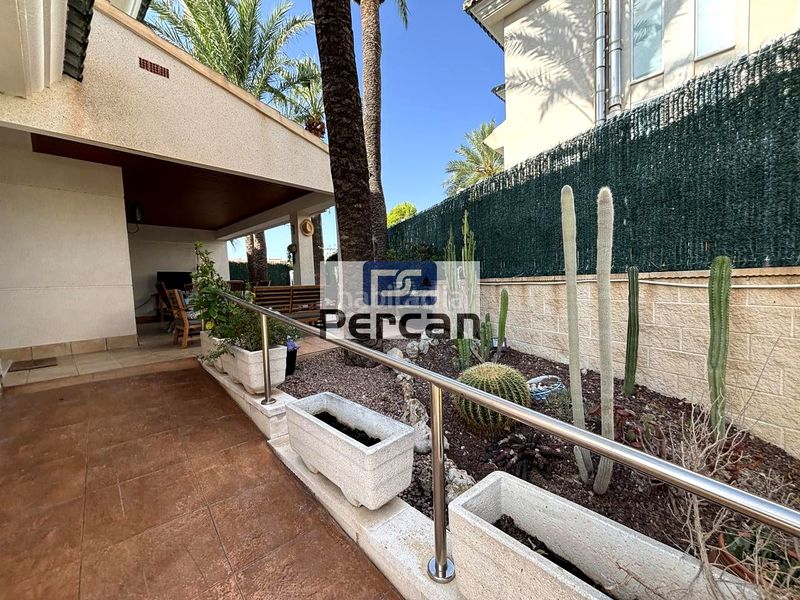 Foto 185a3d0d-cf44-4c86-8978-96705b435ef5. Casa amb calefacció piscina a Campello Playa Campello (el)