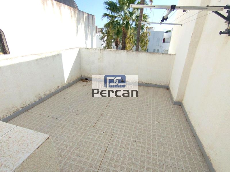 Foto 5abc91af-6ba8-4867-9b88-a70d0a8cc3ba. Casa amb piscina a Pueblo Español-Coveta Fumá Campello (el)