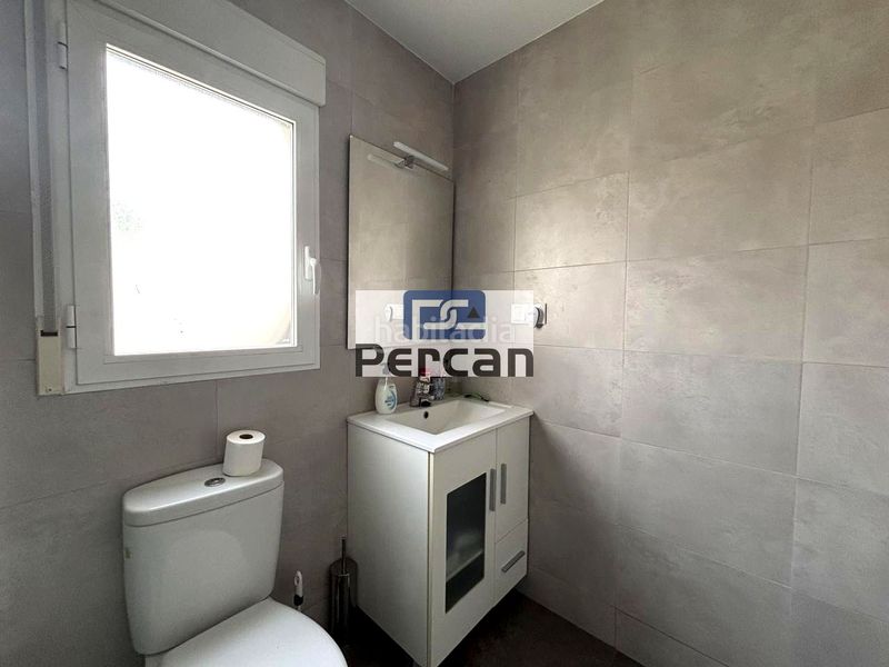 Foto b8d1ed5a-8c48-4665-be9e-7fc3c7be7bb1. Casa amb piscina a Pueblo Español-Coveta Fumá Campello (el)