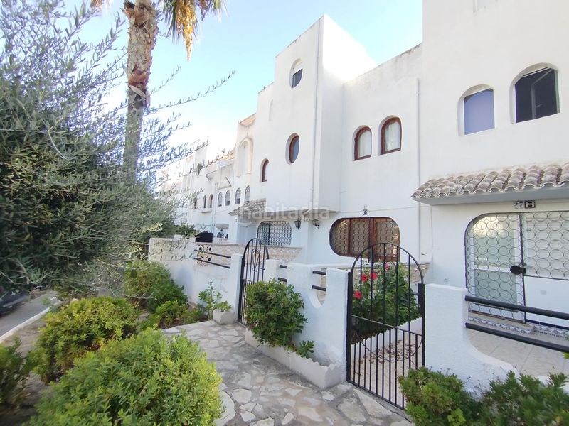 Foto c3a16eb4-c27f-4624-92ce-c984d9d57c85. Casa amb piscina a Pueblo Español-Coveta Fumá Campello (el)