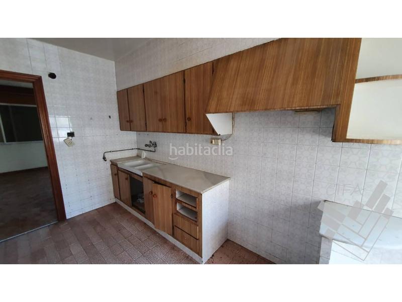 Foto d6d71b2b-82c1-469e-b90b-e366778fe2b7. Piso venta de piso a reformar en benicarlo en Pueblo Benicarló