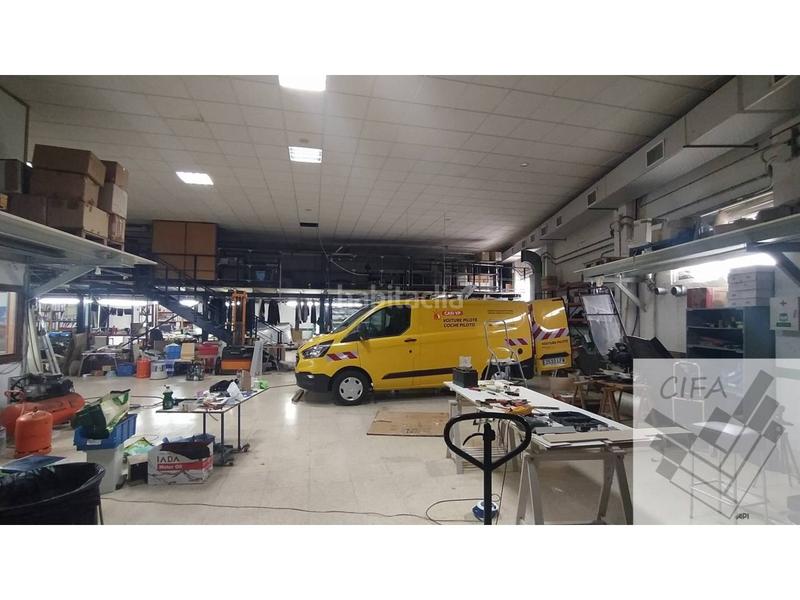 Foto 0f124ad9-5661-4d11-bdf3-eab3d8e77f89. Nave industrial  en venta en nucli urbà en Vinaròs