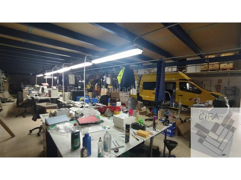 Foto a35f9d35-3c9b-4622-89a7-a926d5f9af8d. Nave industrial  en venta en nucli urbà en Vinaròs