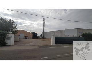 Bâtiment à usage industriel  Ulldecona. Nave industrial en venta en nucli urbà