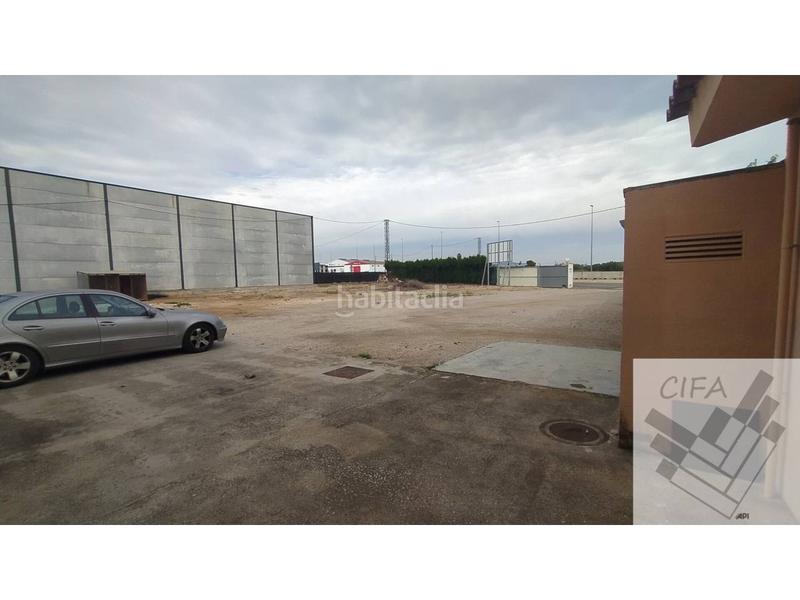 Foto eeeb9cbf-275f-4486-9fc3-bf8b42c63753. Nave industrial  en venta en nucli urbà en Vinaròs