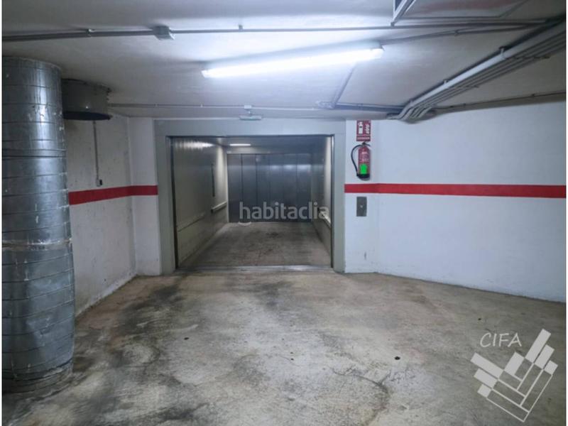 Foto c2940ba6-6eef-4a47-ac11-71a1dd849bb5. Parking coche se venden plazas de garaje en vinarós en Vinaròs