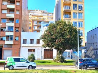Terreny residencial  1º de mayo. Se vende solar en plaza 1 de mayo en vinarós