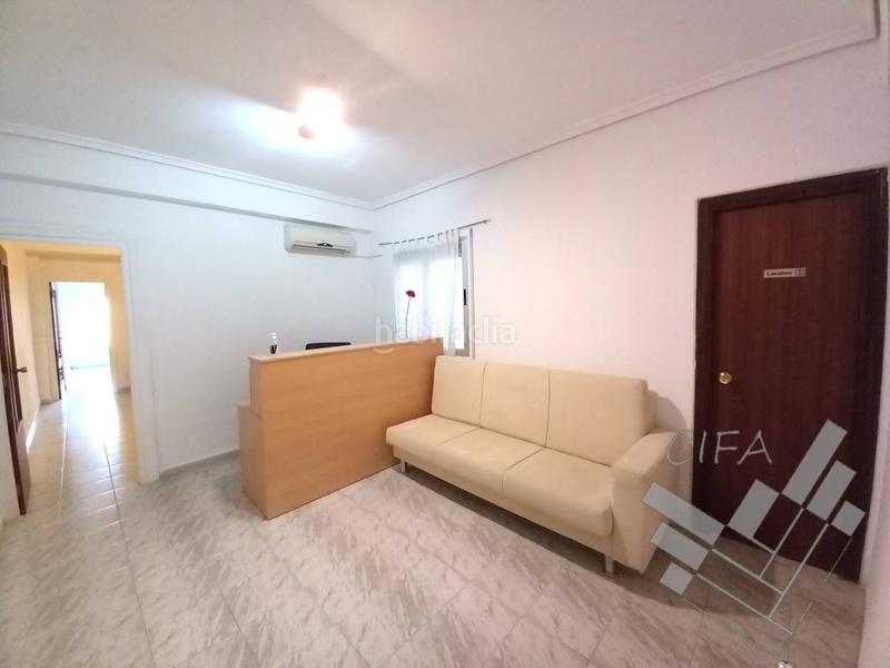 Foto ff5a0cca-7f46-4502-a978-af969dd50c39. Rent office space with heating in Casco Urbano Vinaròs