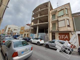 Édifice  San blas. Oportunidad!! obra parada en vinaròs
