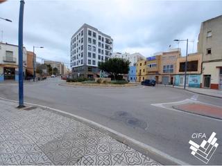 Edifici  Mare de déu del pilar. Edificio en venta en nucli urbà