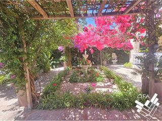 Casa aparellada  Mota. Chalet pareado en venta en costa sur