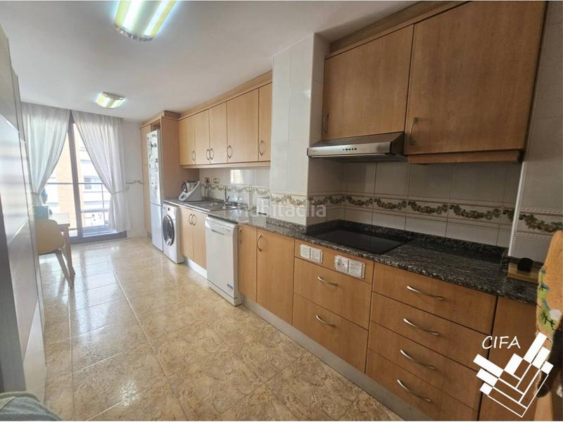 Foto 2f18fd01-3581-4072-b2b5-c20ae7a2d0a4. Piso  en venta en nucli urbà en Casco Urbano Vinaròs