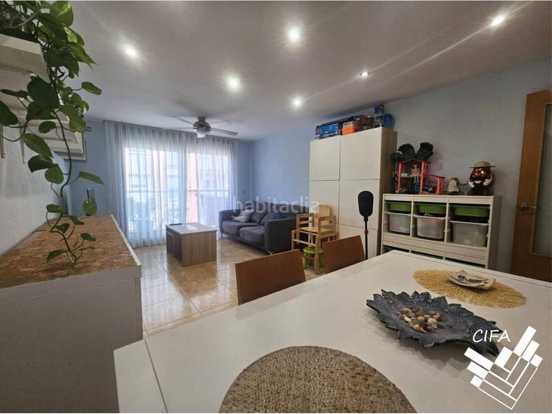 Foto 32fa202b-9a0a-453c-aec5-fc385270d2a9. Piso  en venta en nucli urbà en Casco Urbano Vinaròs