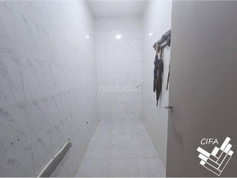 Foto b53a5122-7fb5-46e9-a7bb-b37d125261b3. Alquiler local comercial local en alquiler en nucli urbà en Vinaròs
