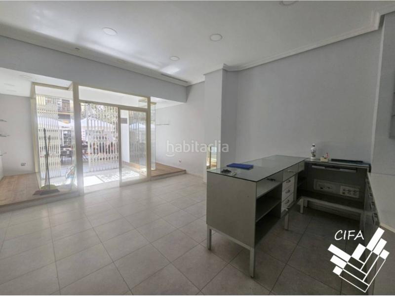 Foto bb32d9e0-2b56-442f-919c-fbac218914a3. Alquiler local comercial local en alquiler en nucli urbà en Vinaròs