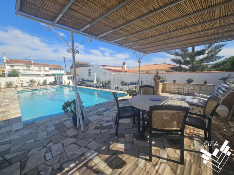 Foto dab00f96-ae3e-4cad-aef4-9e52d29cb1a6. Chalet con parcheggio in Costa Norte Vinaròs