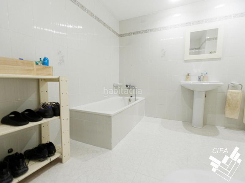 Foto 227454ed-3ed0-4563-a2f9-0b3728c70fbc. Etagenwohnung mit parking in Casco Urbano Vinaròs