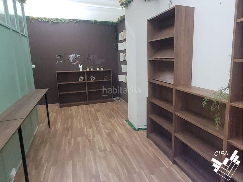 Foto 056b98e7-9131-43fc-9ef9-263c8666efe4. Alquiler local comercial local en alquiler en nucli urbà en Vinaròs