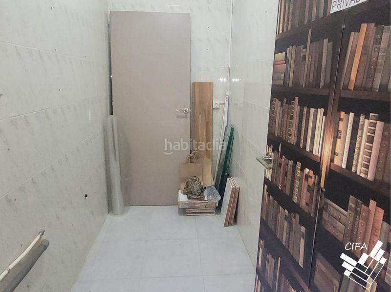 Foto 4cbe9acc-9275-4d2f-98b0-7ad69cb60a5d. Alquiler local comercial local en alquiler en nucli urbà en Vinaròs
