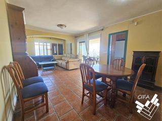 Chalet à Boverals-Saldonar. Chalet independiente con jardín