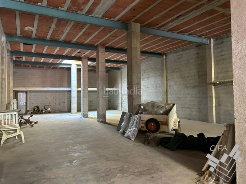 Foto e8cf06d7-e7d0-4e56-8fa7-815f51e9861e. Alquiler local comercial almacén en alquiler en ubicación céntrica en Vinaròs